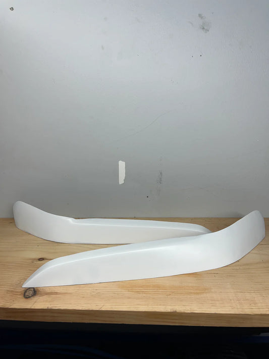 Dunlap Aero Solutions eyelids for Lexus IS300 aftermarket headlight styling trim accessory