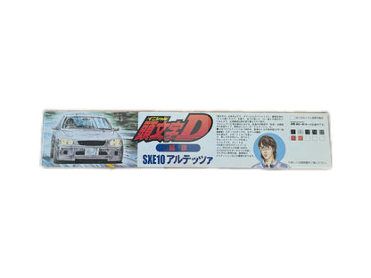 Side view of Initial D SXE10 Toyota Altezza 1/24 scale model car